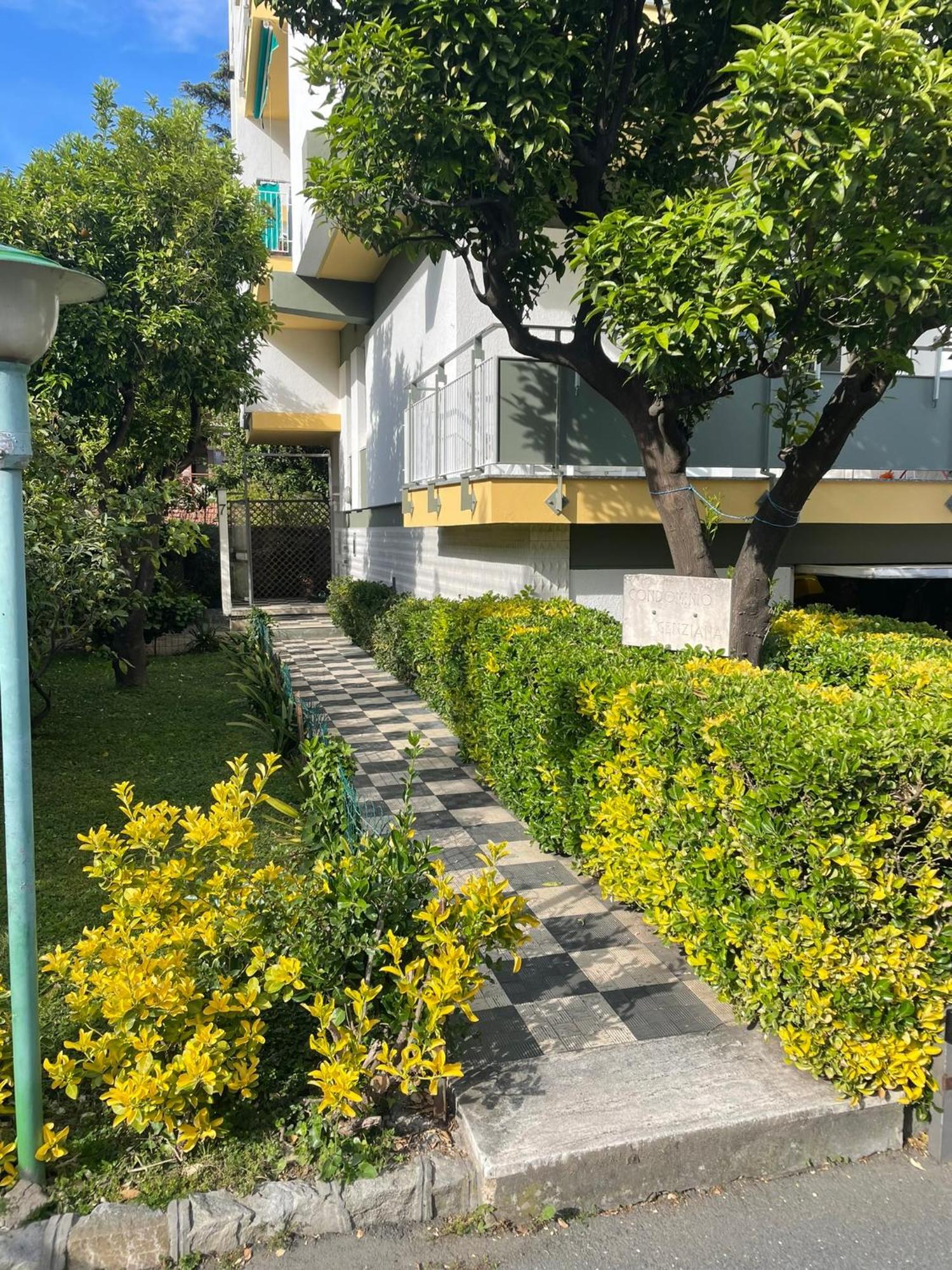 Apartamento Franca'S House Bordighera Exterior foto